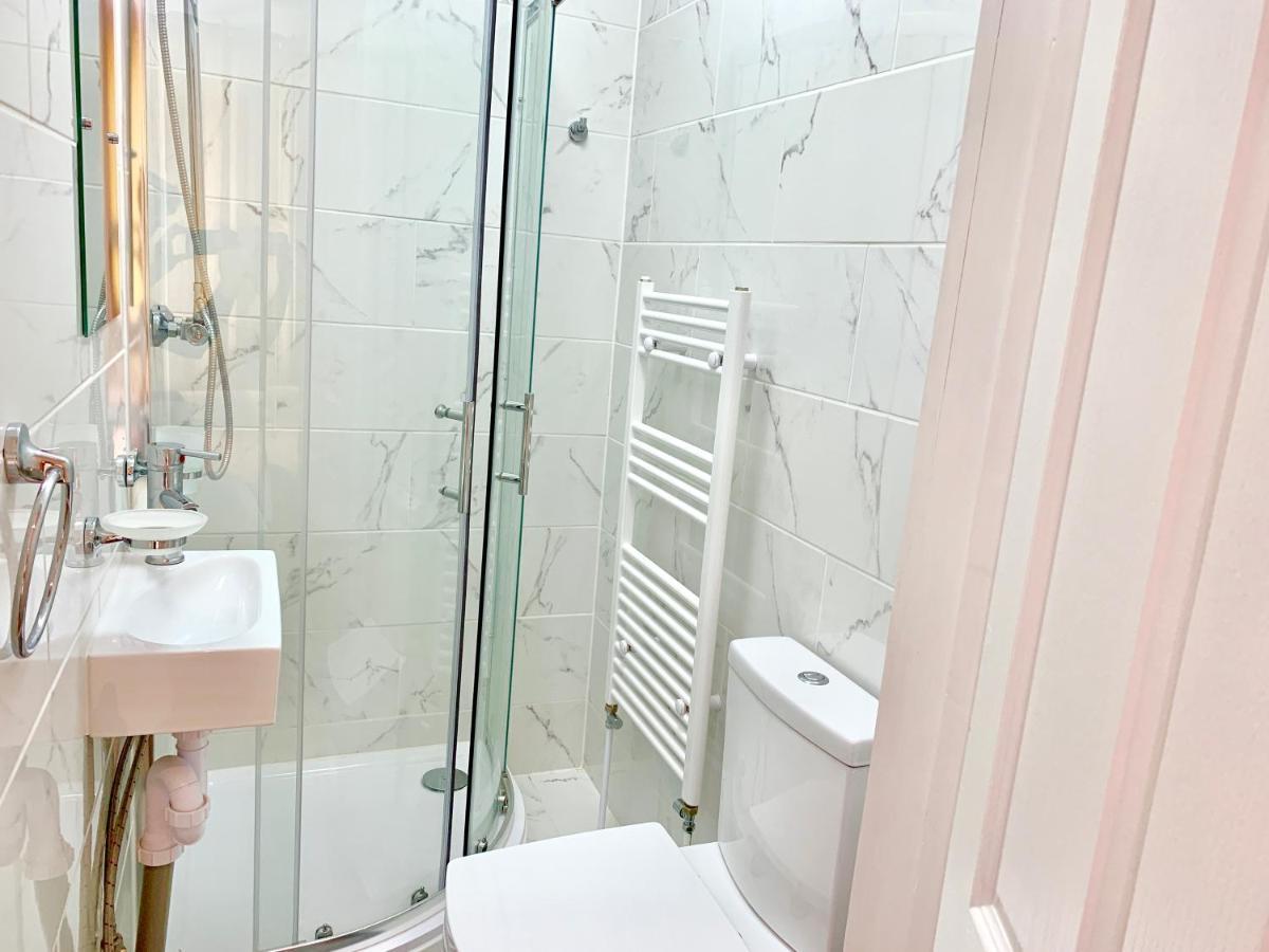 Apartments, Private Bathroom, Kitchenette, Parking, Np5